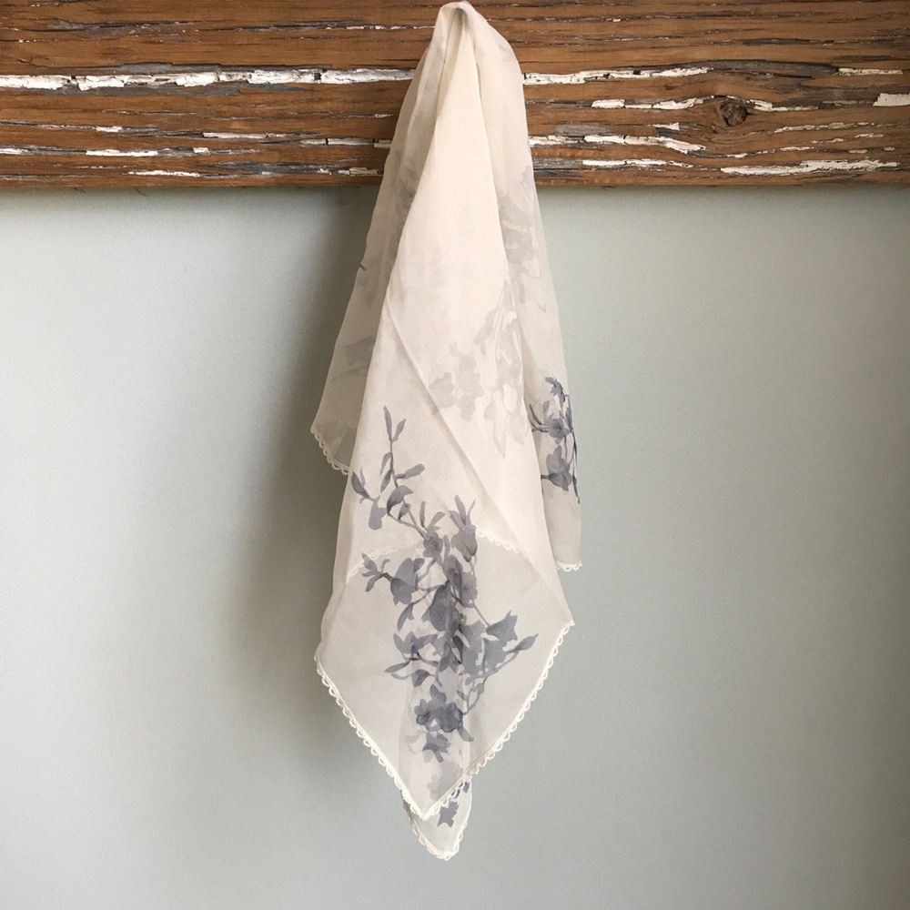 Vtg Silk Scarf Cream and Blue
